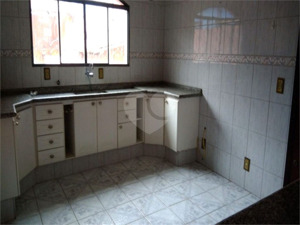 Casa à venda com 3 quartos, 135m² - Foto 8