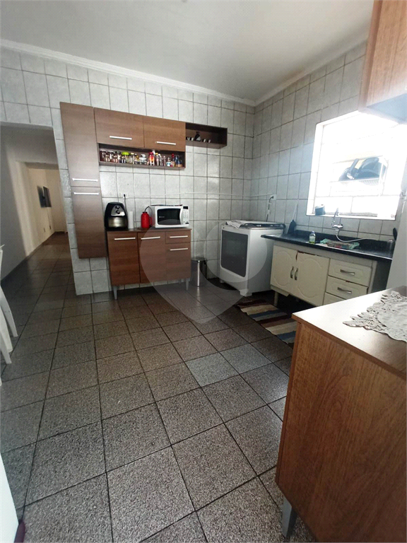 Casa No Jardim Brasil com 04 Dormitórios por R$ 320,000,00