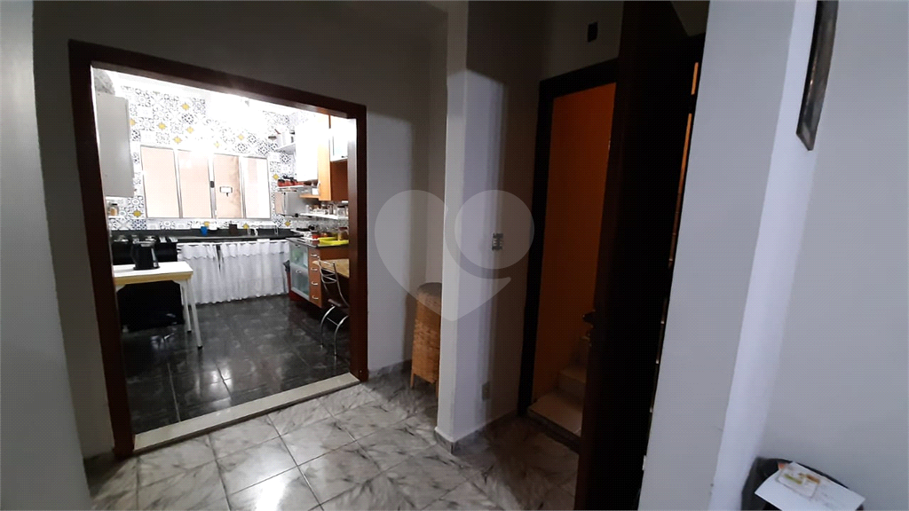 Casa à venda com 4 quartos, 600m² - Foto 10