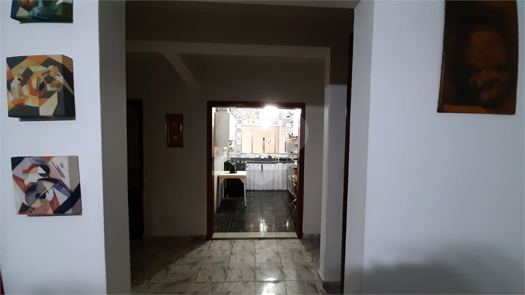 Casa à venda com 4 quartos, 600m² - Foto 11
