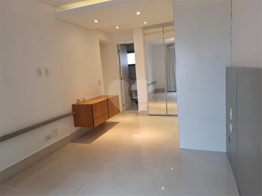 Apartamento à venda com 3 quartos, 143m² - Foto 20