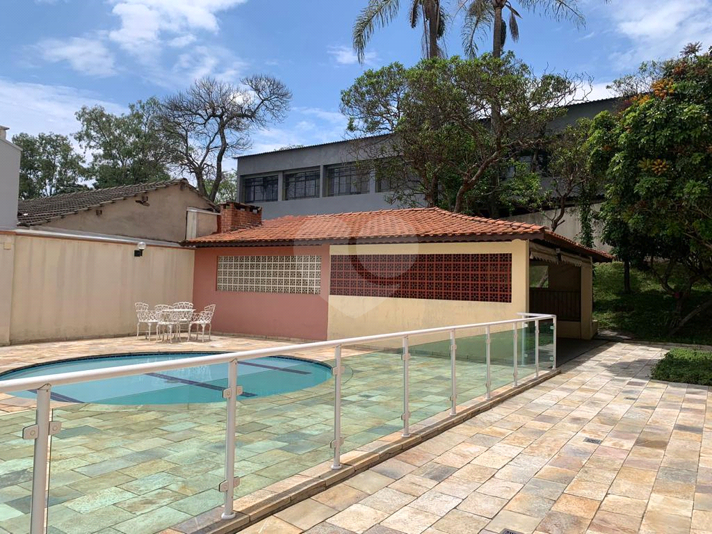 Apto pronto pra morar na Vila Gustavo