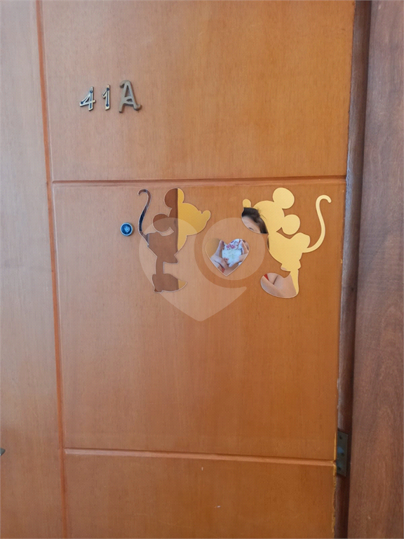 ( Oportunidade )   Lindo apartamento com 03 dormitórios e 01 suíte com planejados .