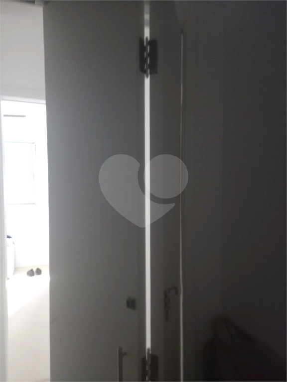 ( Oportunidade )   Lindo apartamento com 03 dormitórios e 01 suíte com planejados .