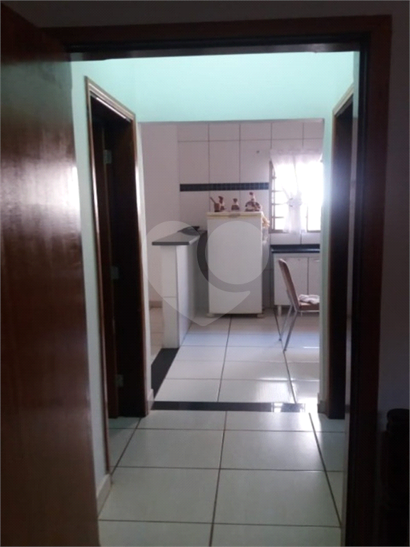 Casa à venda com 2 quartos, 300m² - Foto 20