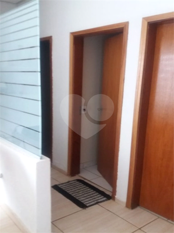 Casa à venda com 2 quartos, 300m² - Foto 18