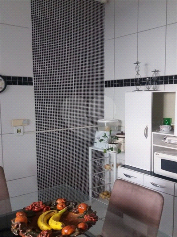 Casa à venda com 2 quartos, 300m² - Foto 25