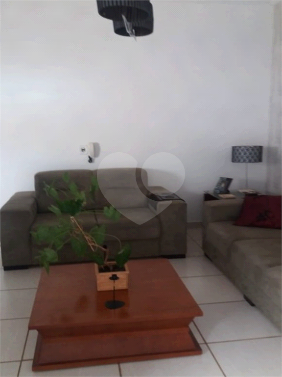 Casa à venda com 2 quartos, 300m² - Foto 21