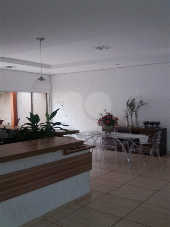Casa à venda com 2 quartos, 300m² - Foto 7