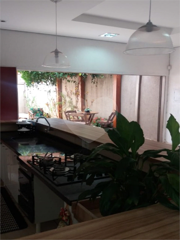 Casa à venda com 2 quartos, 300m² - Foto 16