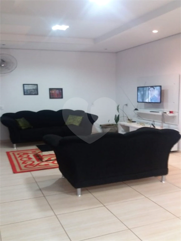 Casa à venda com 2 quartos, 300m² - Foto 8