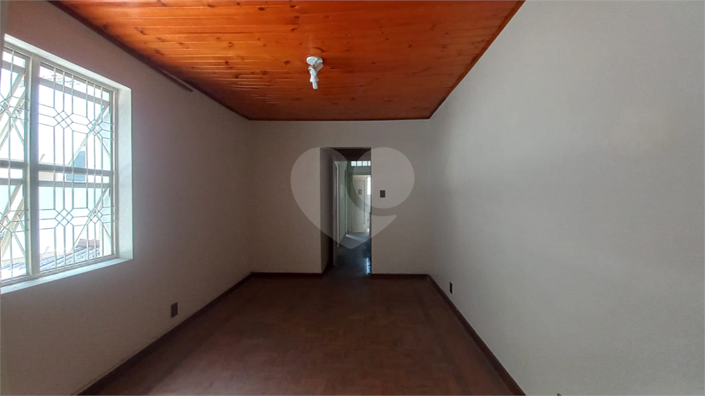 CASA ASSOBRADADA EM SANTANA