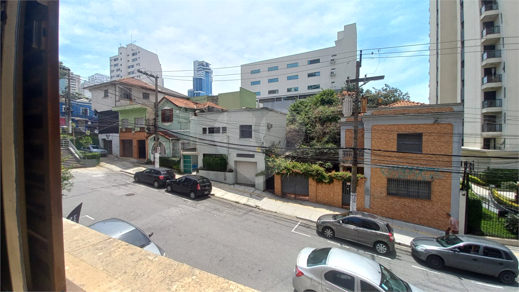 CASA ASSOBRADADA EM SANTANA