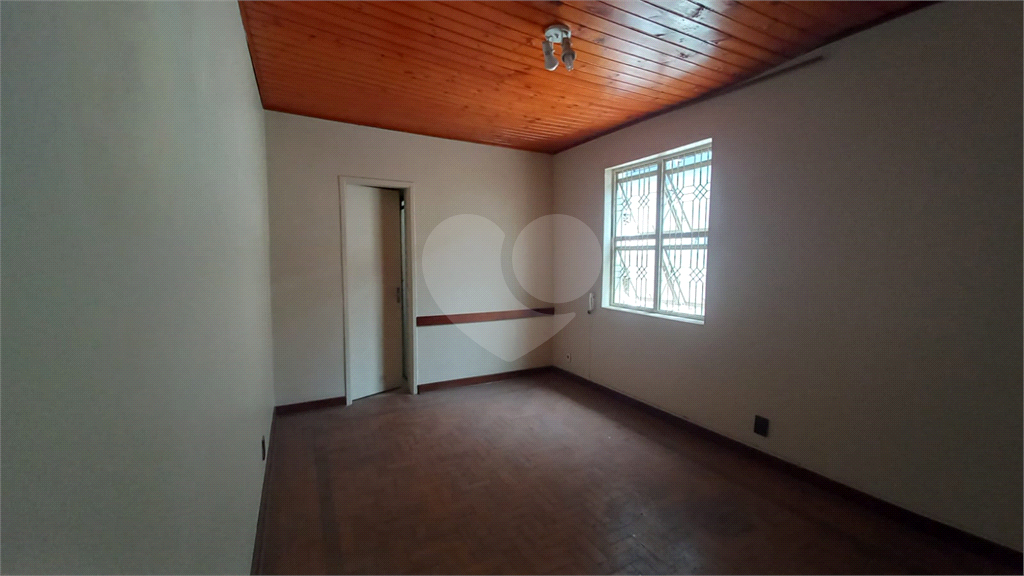 CASA ASSOBRADADA EM SANTANA