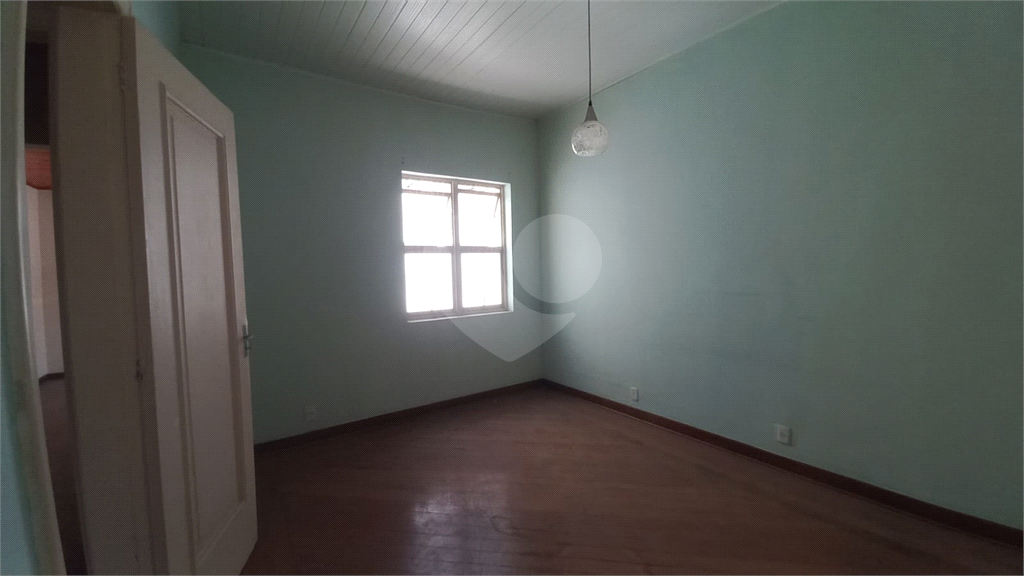 CASA ASSOBRADADA EM SANTANA