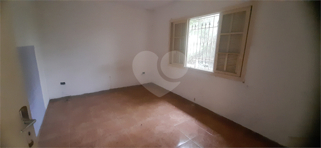 Casa à venda com 2 quartos, 80m² - Foto 12