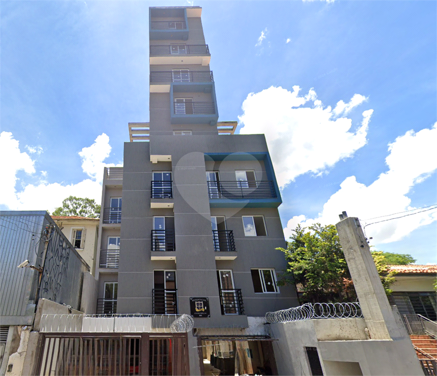 APARTAMENTO em SANTANA