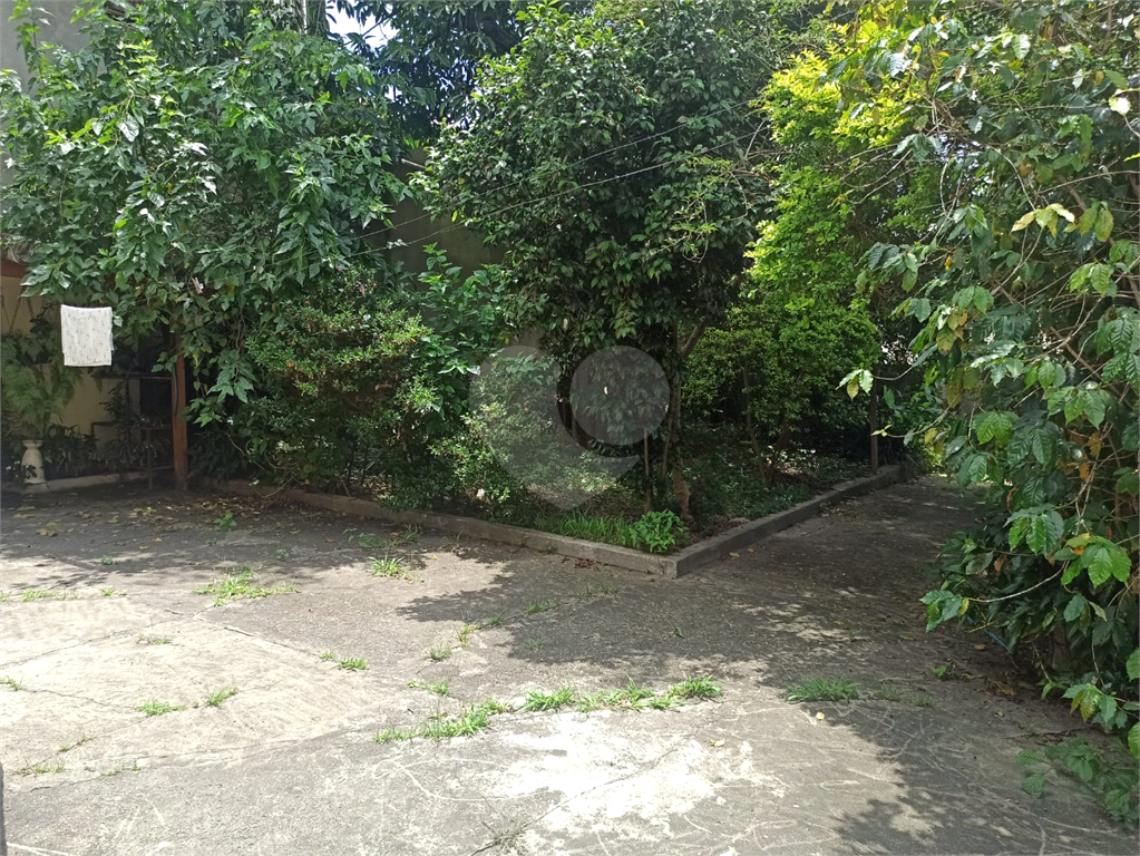 Terreno na Zona Norte, no Bairro Vila Prado, com 540m², Próximo a Avenida Deputado Emilio Carlos
