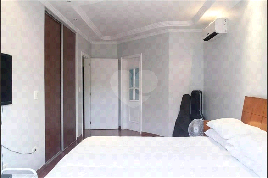 Casa à venda com 365m², 4 quartos e 4 vagas