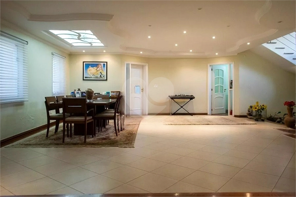 Casa à venda com 365m², 4 quartos e 4 vagas