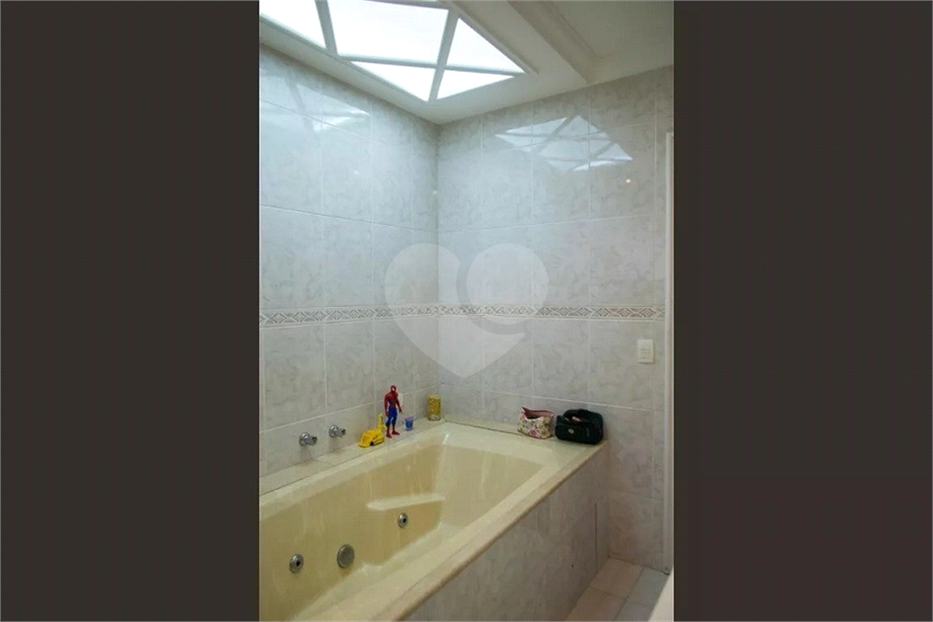 Casa à venda com 365m², 4 quartos e 4 vagas