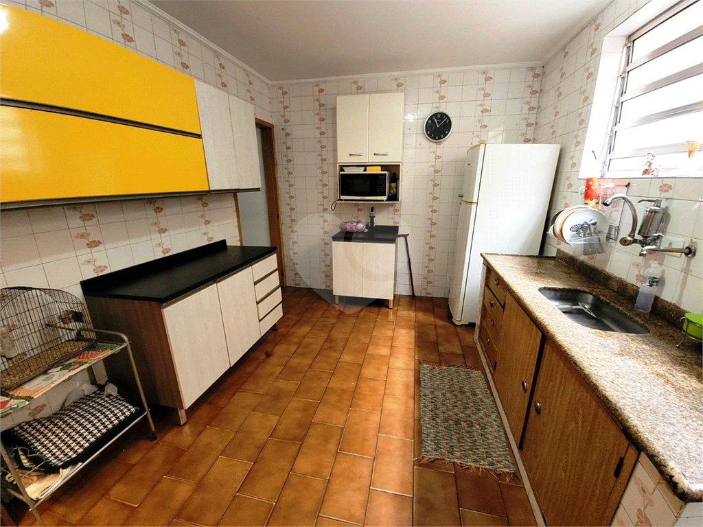 Sobrado Na Vila Galvão com 03 Dormitórios e Edícula  por R$ 549.000,00