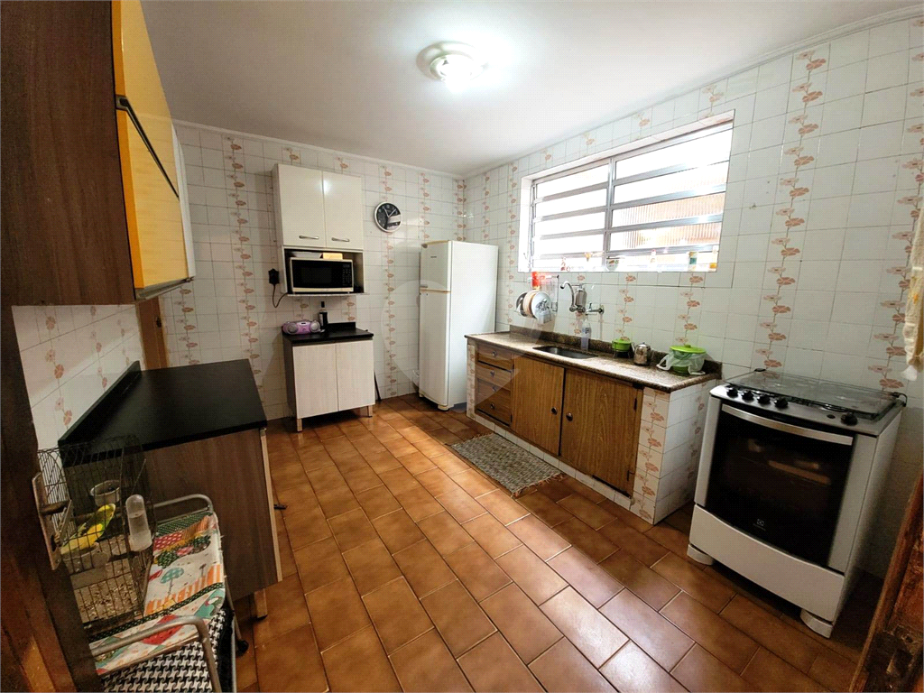 Sobrado Na Vila Galvão com 03 Dormitórios e Edícula  por R$ 549.000,00