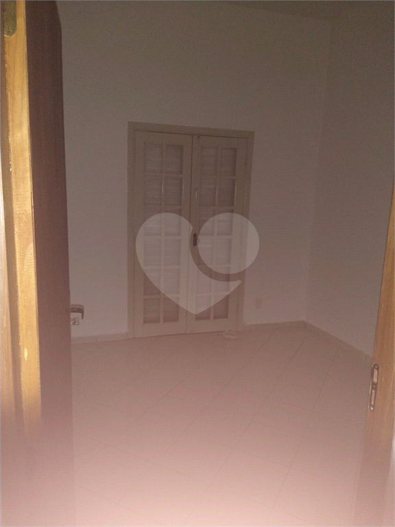 Casa à venda com 2 quartos, 190m² - Foto 26