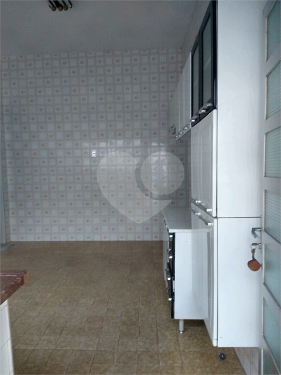Casa à venda com 2 quartos, 190m² - Foto 10