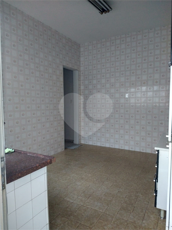 Casa à venda com 2 quartos, 190m² - Foto 16