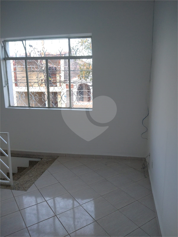 Casa à venda com 2 quartos, 190m² - Foto 3