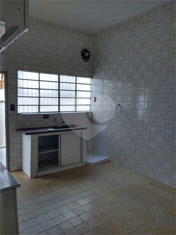 Casa à venda com 2 quartos, 190m² - Foto 11