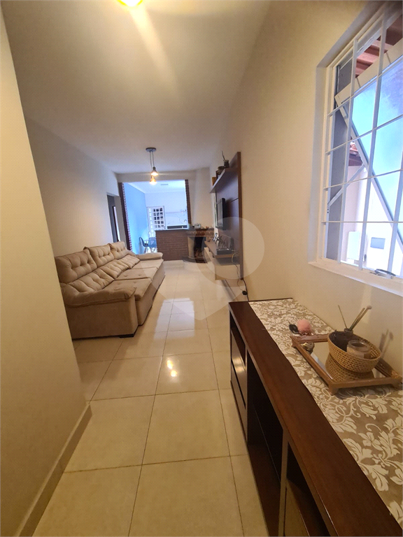 Casa à venda com 4 quartos, 207m² - Foto 11