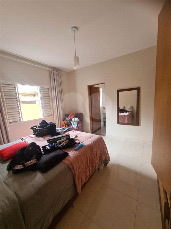 Casa à venda com 4 quartos, 207m² - Foto 13