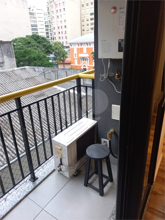 Apartamento com 26m², com 1 dormitório na Santa Cecília.