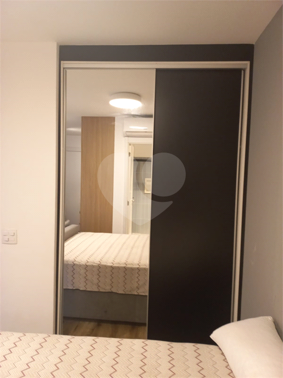 Apartamento com 26m², com 1 dormitório na Santa Cecília.