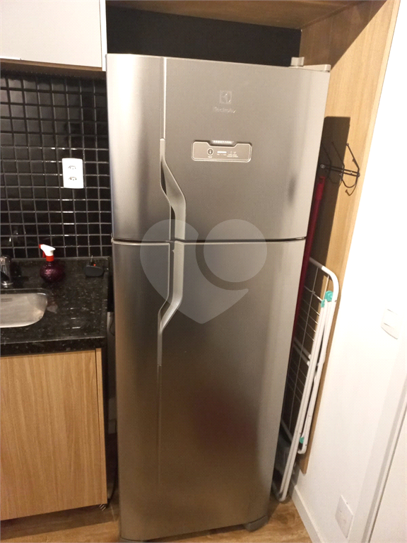 Apartamento com 26m², com 1 dormitório na Santa Cecília.