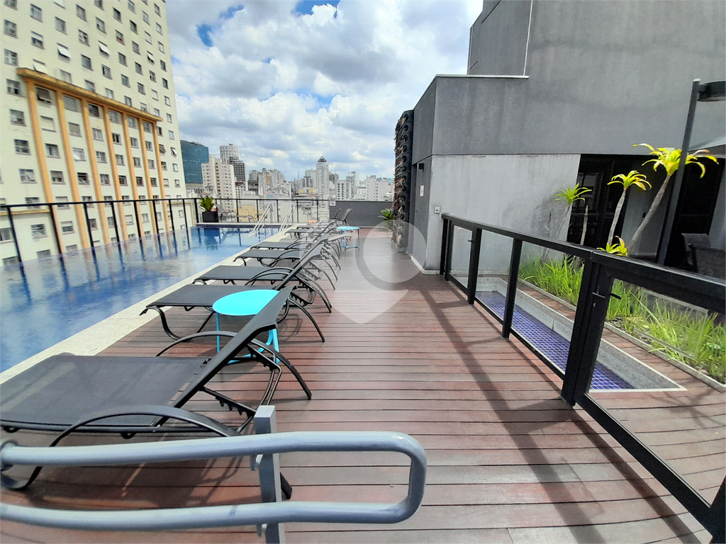 Apartamento com 26m², com 1 dormitório na Santa Cecília.