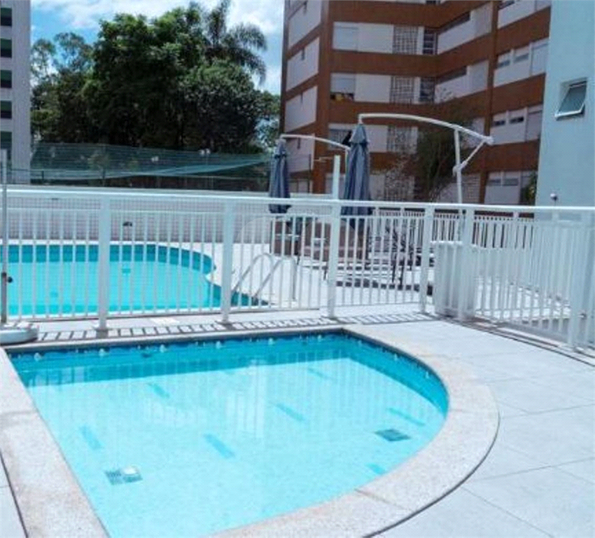 APARTAMENTO em SANTANA