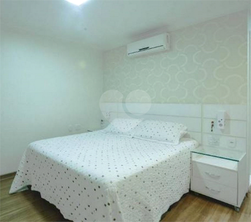 APARTAMENTO em SANTANA