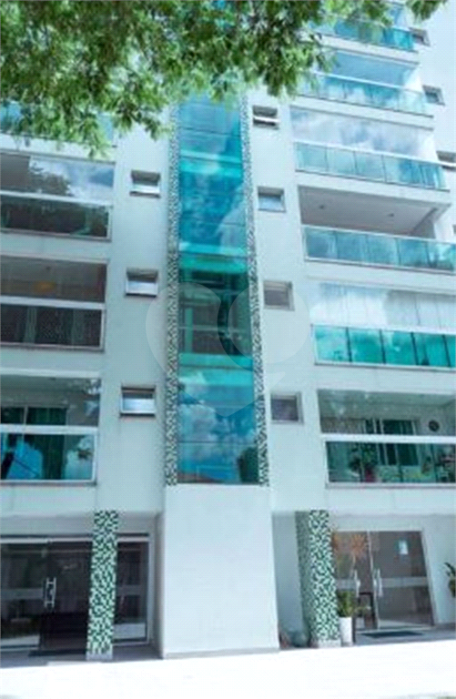 APARTAMENTO em SANTANA