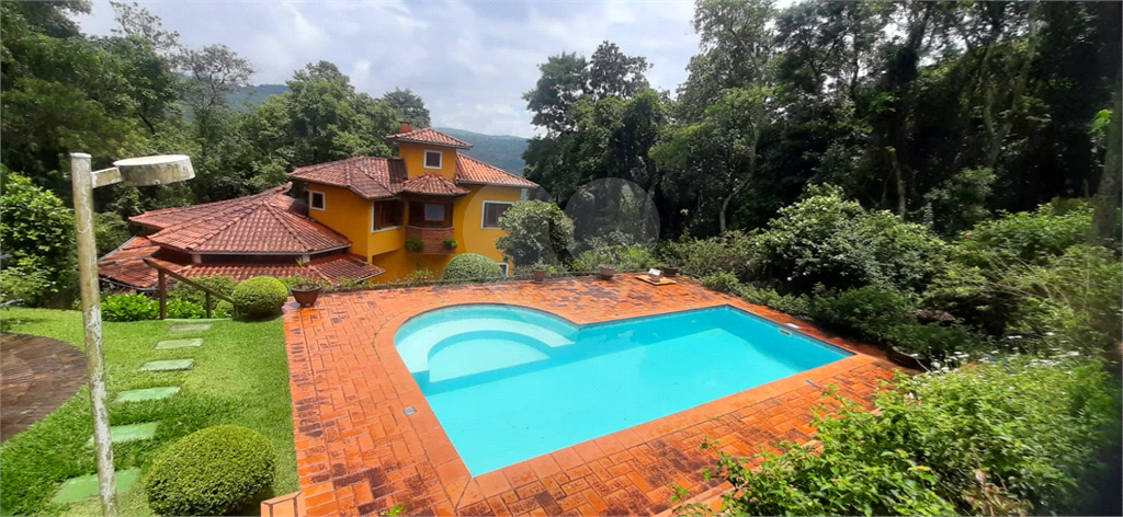 Casa de Condomínio à venda com 5 quartos, 456m² - Foto 4