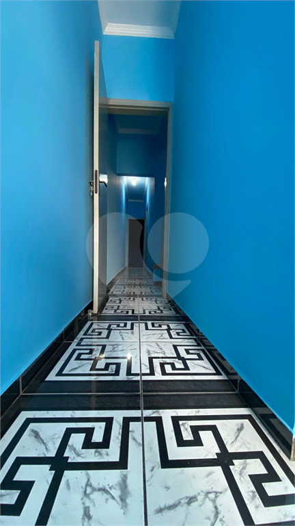 Casa à venda com 3 quartos, 240m² - Foto 8
