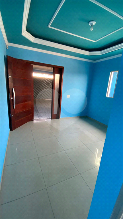 Casa à venda com 3 quartos, 240m² - Foto 4
