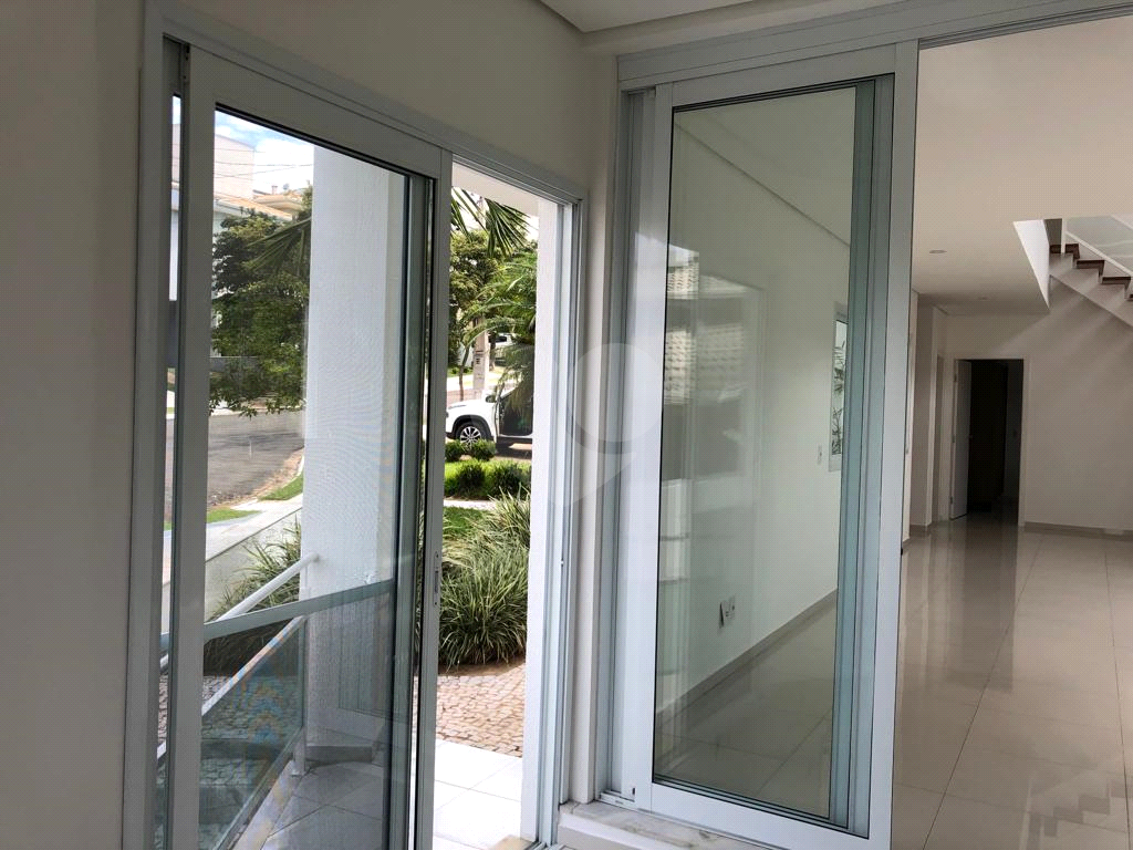 Casa de Condomínio à venda com 3 quartos, 227m² - Foto 3