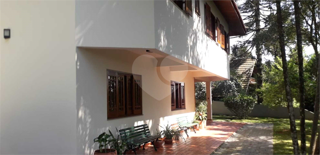 Casa de Condomínio à venda com 3 quartos, 250m² - Foto 31