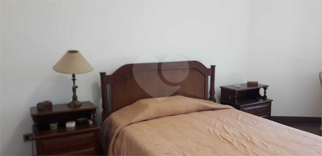 Casa de Condomínio à venda com 3 quartos, 250m² - Foto 15