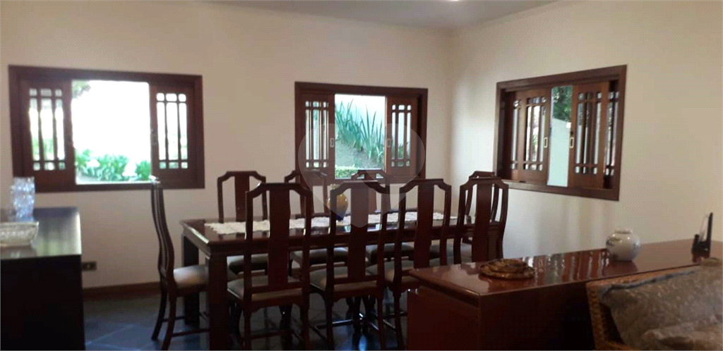 Casa de Condomínio à venda com 3 quartos, 250m² - Foto 3