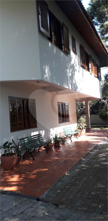 Casa de Condomínio à venda com 3 quartos, 250m² - Foto 27