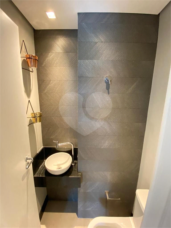 Apartamento Santana com 1 quarto, 2 banheiros e 1 vaga para locação